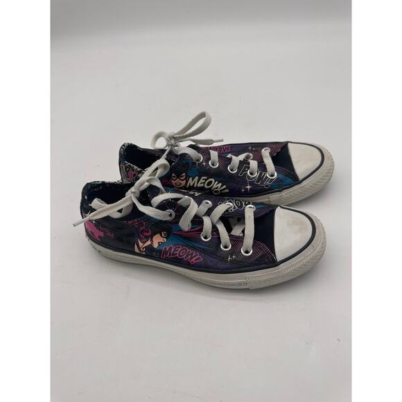 CONVERSE Womens SIZE 6 CAT WOMAN Meow DC COMICS SHOES LOW TOP PRE-OWNED - Picture 1 of 6